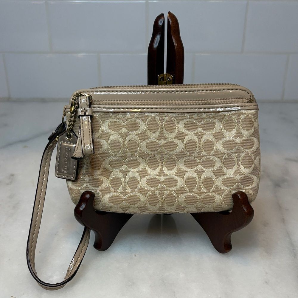 Coach Wristlet Bag Purse Wallet Tan Signature Wristlet Pouch